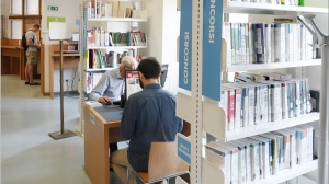 Giornata nazionale per la promozione della lettura: “Leggere aiuta a crescere”- il messaggio del ministro Valditara. Ecco i libri più letti in Italia