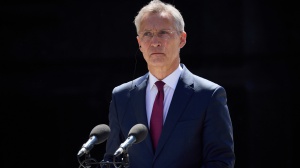 Governo, faccia a faccia Meloni-Stoltenberg, il Segretario Nato chiede di aumentare gli investimenti italiani