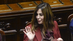 Governo, Santanché salva per la terza volta dalla mozione di sfiducia: “Contro di me ergastolo mediatico”
