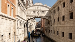 I film restaurati di Venezia Classici alla Mostra del Cinema 2024. Ecco il programma completo 