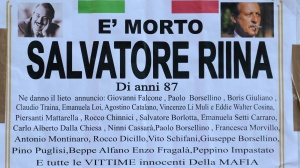 Il figlio di Totò Riina ricorda sui social il papà: "Vivrà sempre in e con noi". Tra i commenti anche apprezzamenti ed elogi per il boss mafioso