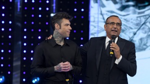 Il testo e il significato di "Battito", la canzone di Fedez in gara a Sanremo 2025