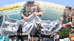 Iran: ancora fumate nere tra Iran e Stati Uniti su sponde diverse dello stretto di Hormuz, Trump non accetta l'ultima proposta