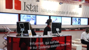 Istat, sale la spesa delle famiglie, ma i consumi sono in calo 