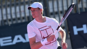 Jannik Sinner parte bene nel torneo di Montecarlo, battuto senza problemi Sebastian Korda