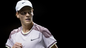 Jannik Sinner vola ai quarti del Torneo Atp di Rotterdam. E vede, con il possibile forfait di Medvedev,  in chiave ranking il sorpasso al n.3 Atp 