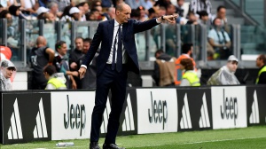 Juventus, Allegri esonerato. La società: "comportamenti ritenuti non compatibili con i nostri valori"
