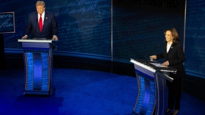 Kamala Harris davanti a Donald Trump nei sondaggi a meno di due mesi dalle elezioni presidenziali 
