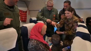 L'Aeronautica militare ha portato in Italia un gruppo di bambini palestinesi bisognosi di cure