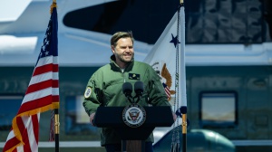 La Groenlandia respinge Trump, nuovo governo anti-annessione mentre Vance rilancia la strategia USA nell'Artico