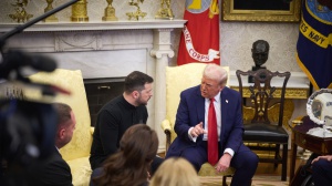 La guerra in Ucraina. Trump smentisce di aver parlato di stop agli aiuti all'Ucraina con Putin. Il Cremlino insiste. Oggi Zelensky parla con Trump