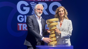 L’ecuadoreno Narvaez è prima maglia rosa del giro d’Italia, ma Pogacar è già protagonista