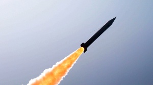 L’Iran ancora sotto le bombe, Khamenei teme di essere ucciso