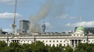 Londra: incendio a Somerset House, sul posto stanno operando 100 pompieri