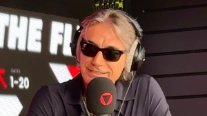 Luciano Ligabue a RTL 102.5: “Campovolo è una tradizione che va avanti da sempre e quest’anno abbiamo esagerato. Sul palco ci sarà anche mio figlio”