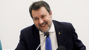 Maggioranza, “Matteo Salvini  è un 'bimbominkia’”, ed esplode il caso delle chat di Fratelli d’Italia