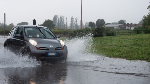 Maltempo, tra stasera e domani allerta meteo in numerose regioni, per Lombadia e Sardegna allarme idrogeologico