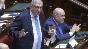 Manovra, salta (per ora) il taglio dell'Irpef, scende l'Ires per chi assume. Il governo vuole il sì entro Natale