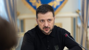 Media, Zelensky non è pronto a firmare l'accordo USA sui minerali preziosi. Usa, se così stop a Starlink