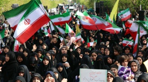 Medio Oriente, 17 vittime per un attacco israeliano in Libano, Teheran minaccia di lasciare i colloqui. Chiuso lo stretto di Hormuz 
