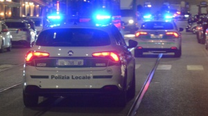 Milano, proteste al Corvetto per giovane morto durante inseguimento dei carabinieri