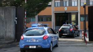 Molestie a giovani pallavoliste, arrestato allenatore. Nel Varesotto, almeno sette vittime fra i 13 e 16 anni 