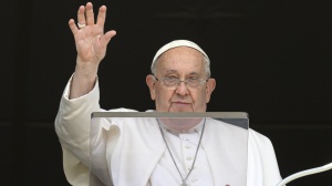 Morte di Papa Francesco, le lacrime della premier Giorgia Meloni