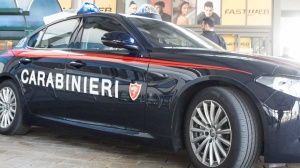 Morto, dopo nove giorni, il diciottenne che aveva fatto surf sul cofano di un auto nel trevigiano