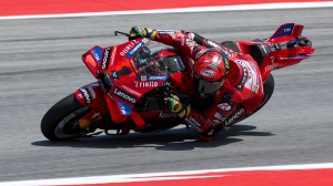 Moto GP: A Barcellona Bagnaia sfata il tabù e vince la gara, secondo Martin, terzo Marquez