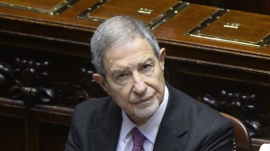 Nello Musumeci sui Campi Flegrei a RTL 102.5: “Se dovesse esserci un’attività eruttiva imminente, il piano di protezione civile prevede l’allontanamento della popolazione”