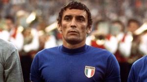 Ondata di affetto e stima per Gigi Riva: mito del calcio e soprattutto persona per bene