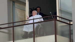 Papa Francesco ha lasciato il Policlinico Gemelli e poi è rientrato in Vaticano