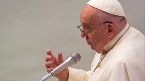 Papa Francesco ha superato la crisi respiratoria di ieri, prosegue la somministrazione di ossigeno ad alti flussi