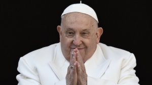 Papa Francesco, lieve miglioramento nella criticità