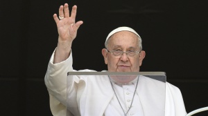 Papa Francesco vuole impartire la benedizione Urbi et Orbi alla fine della messa di Pasqua
