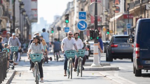 Parigi capitale mondiale della bicicletta, l'idea è della sindaca Anne Hidalgo
