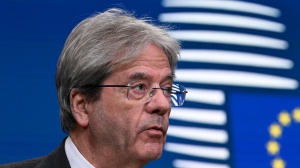 Pil, Bruxelles rivede al ribasso ma Gentiloni è ottimista: fiducia in ripresa da metà anno, in Italia e in Ue