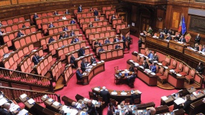 Premierato, c’è il primo sì dal Senato, Fdi esulta, l’opposizione (tranne il Centro) scende in piazza