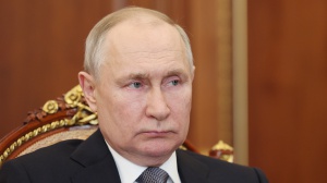 Putin a sorpresa annuncia una tregua lungo la linea del fronte ucraino in occasione della Pasqua