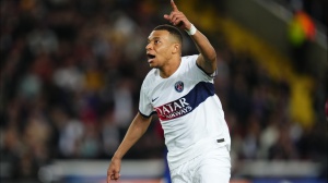 Remuntada del Psg, 4-1 al Barca e semifinale Champions. Il B.Dortmund batte 4-2 l'Atletico Madrid. Fuori le due spagnole