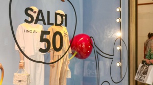 Saldi estate 2024, consigli e informazioni per i consumatori