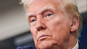 Scattano i dazi per Messico, Canada e Cina voluti da Trump, il presidente americano intende imporli anche all’Ue