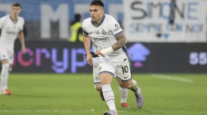 Serie A, l'Inter vince a Bergamo e vola in testa, Napoli impantanato a Venezia, crollo Juventus
