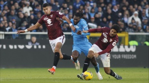 Serie A, Torino - Napoli 0-1, Parma - Lazio 3-1, Udinese - Genoa 0-2, Lecce-Juventus 1-1