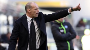 Serie A, l'Inter vince a Bergamo e va in testa, Milan e Napoli tengono il passo