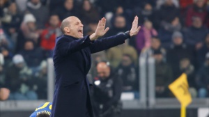 Serie A, la Juventus vince a Lecce e si porta momentaneamente in testa alla classifica davanti all'Inter che non ha giocato