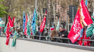 Sicurezza, domani sciopero di Cgil-Uil e in Emilia Romagna raddoppia la protesta: “Basta morti sul lavoro”