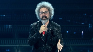 Simone Cristicchi su RTL 102.5: “Mi scrivono i giovani che ascoltando il pezzo pensano ai nonni”