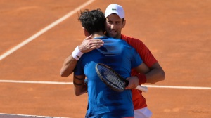 Tennis, Internazionali BNL d'Italia, Novak Djokovic eliminato, fuori anche Darderi contro Zverev