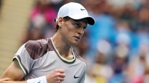 Tennis, Sinner non stecca contro Khachanov, l'azzurro è nei quarti di finale agli Australian Open
